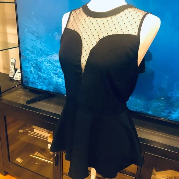 Black peplum with lace sleeveless top Size M Chelsea28 - Picture 1 of 5